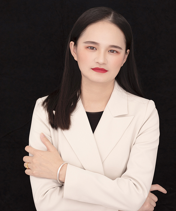 韦娇律师照片.jpg